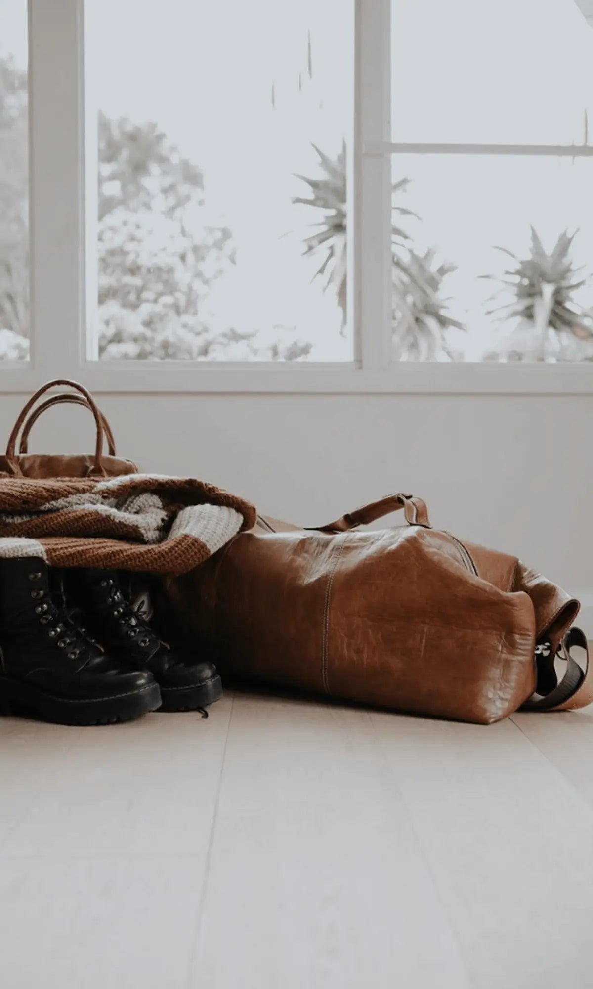 Nomadic Ranger Duffle Sack – Military Leather Duffel Bag Dual access points, YKK zips
