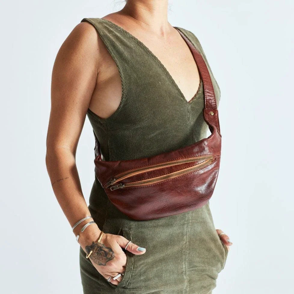 Atlas Heritage Unisex Leather Fanny Pack &amp; Large Crossbody Bag