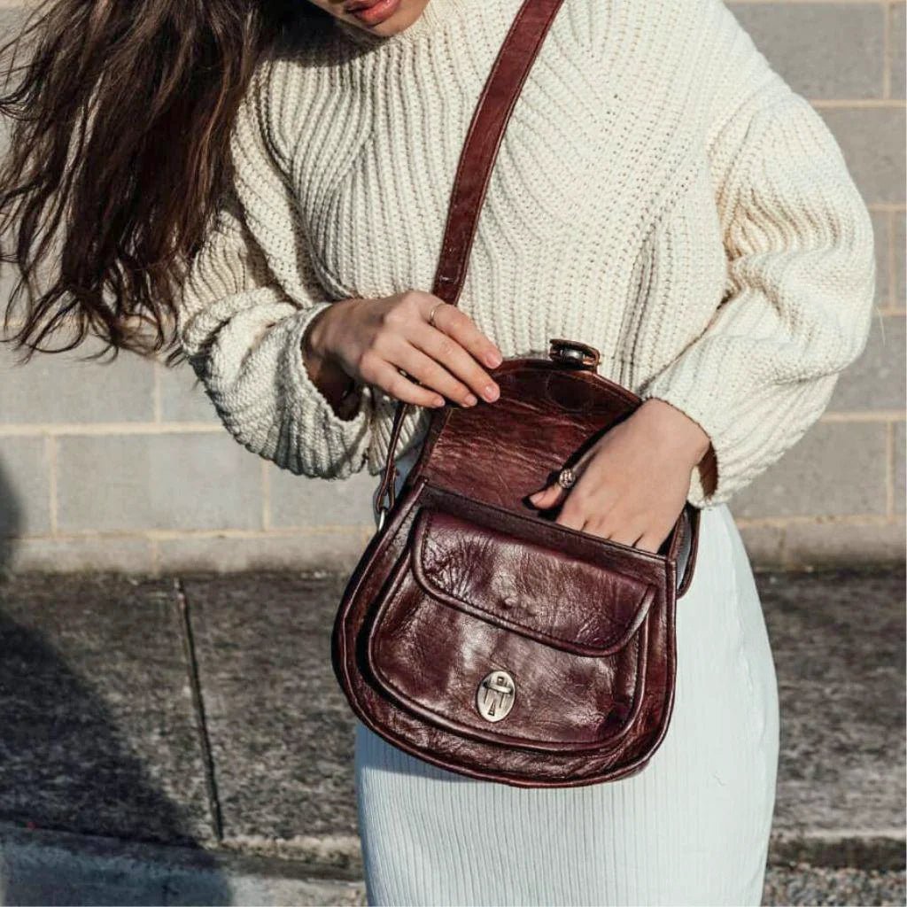 Lucy Leather Sling Bag – Handmade 90s-Inspired Everyday Crossbody Tote - Brooklyn Leather goods