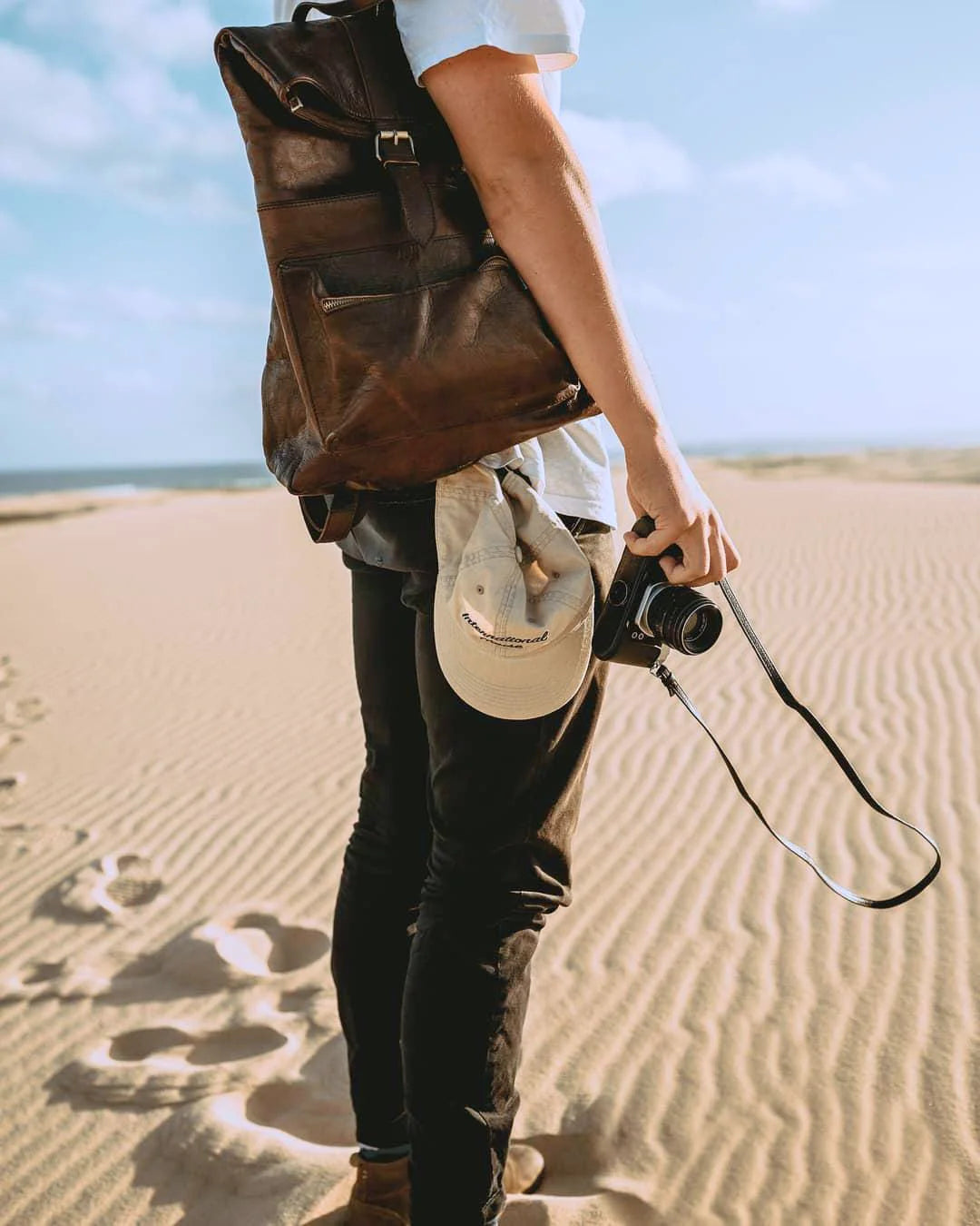 Nomad Trekker Leather Backpack Medium– Personalized Roll-Top Travel &amp; Laptop Bag, Unisex